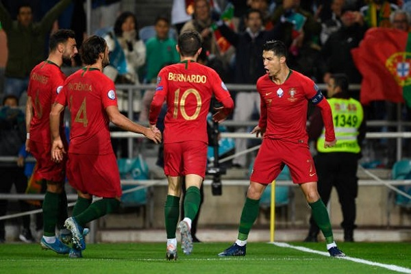 Đội tuyển Bồ Đào Nha lên ngôi vô địch Euro 2016 nhờ lối chơi thực dụng.