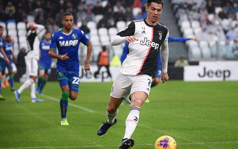 Soi kèo Juventus vs US Sassuolo 2h45 ngày 11-01-2021